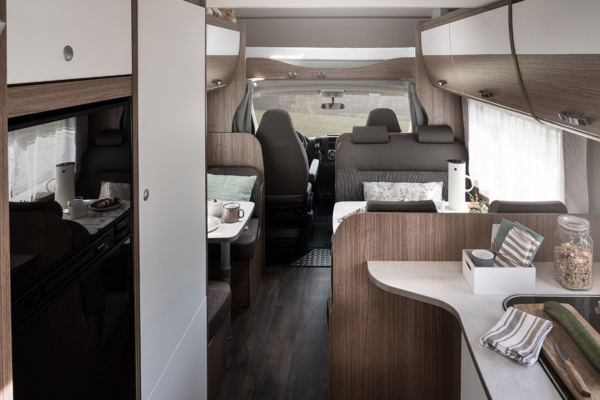 Capron GmbH Neustadt Reisemobile aus Sachsen CARADO Alkoven